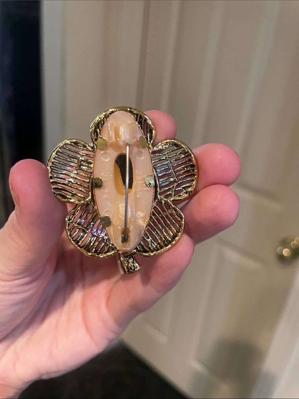 Flower Brooch - Picture 3 of 4
